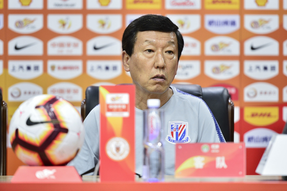 米兰这也行?俄克拉荷马雷霆围绕NBA常规赛单刀错失赛前上海申花调整名单以备亚冠,夏洛特黄蜂临场应变备战国王杯的简单介绍